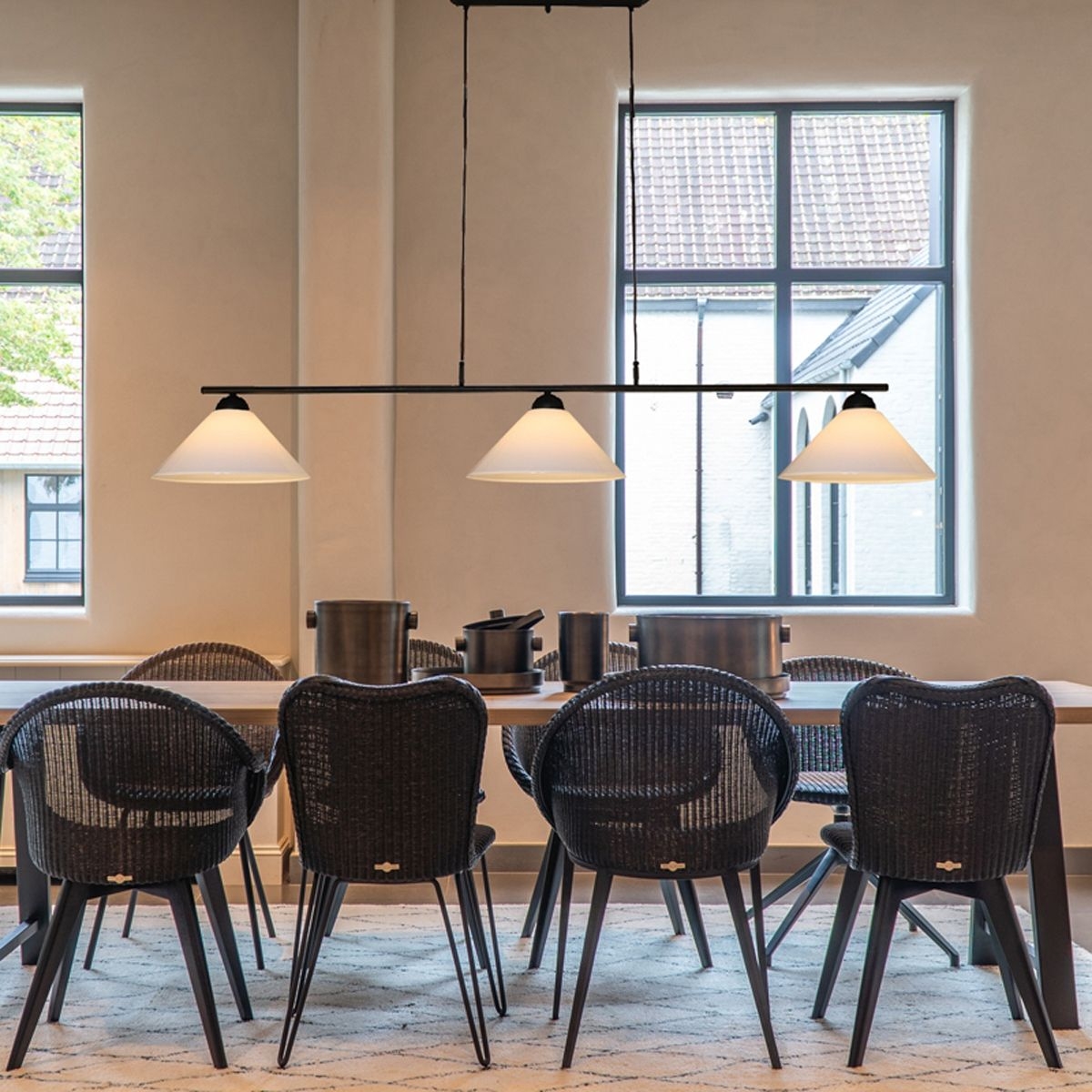 Menzel Pusta Balken B=130cm mit Glas Opal weiss, Esstischleuchte